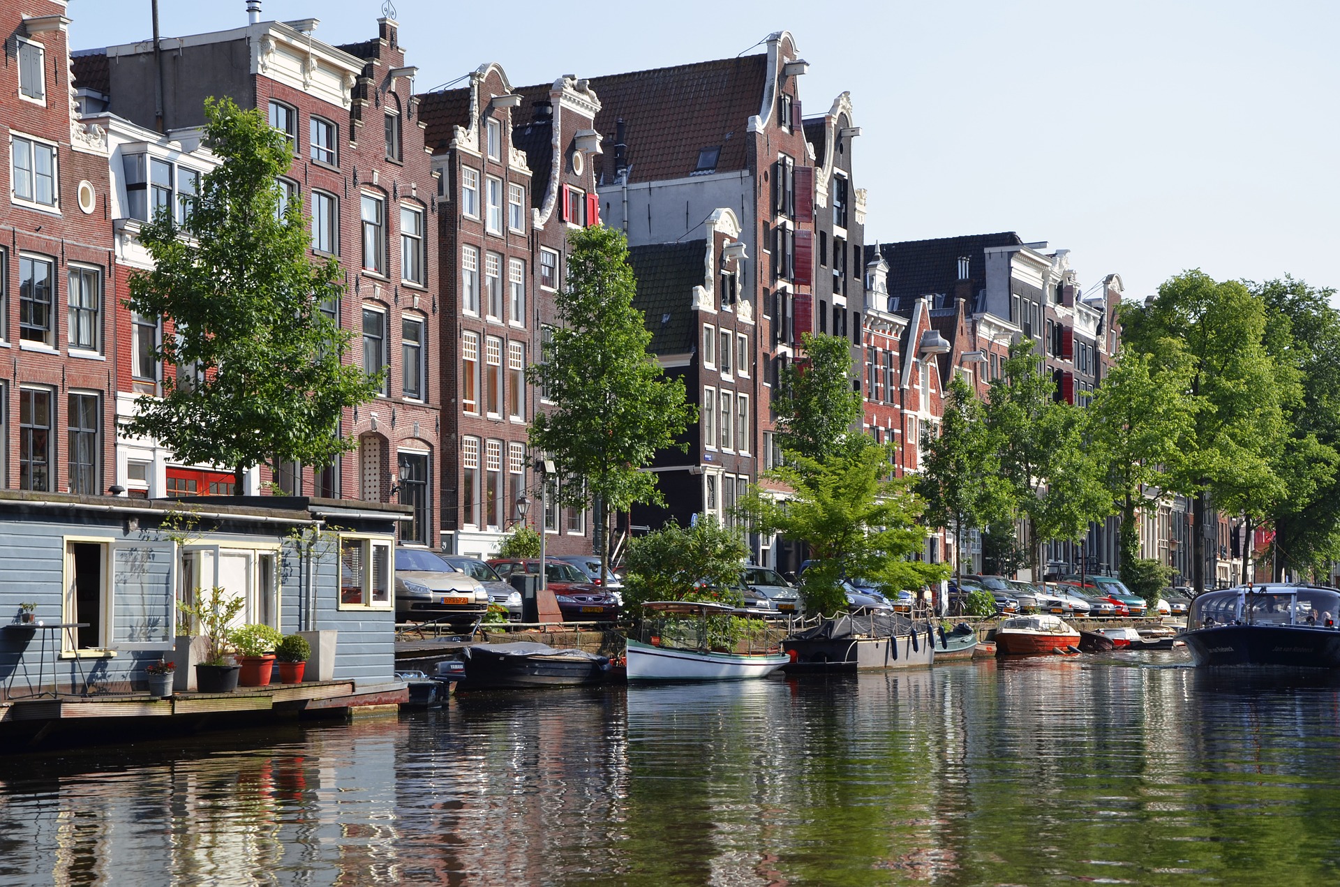 Cheap flights to Amsterdam