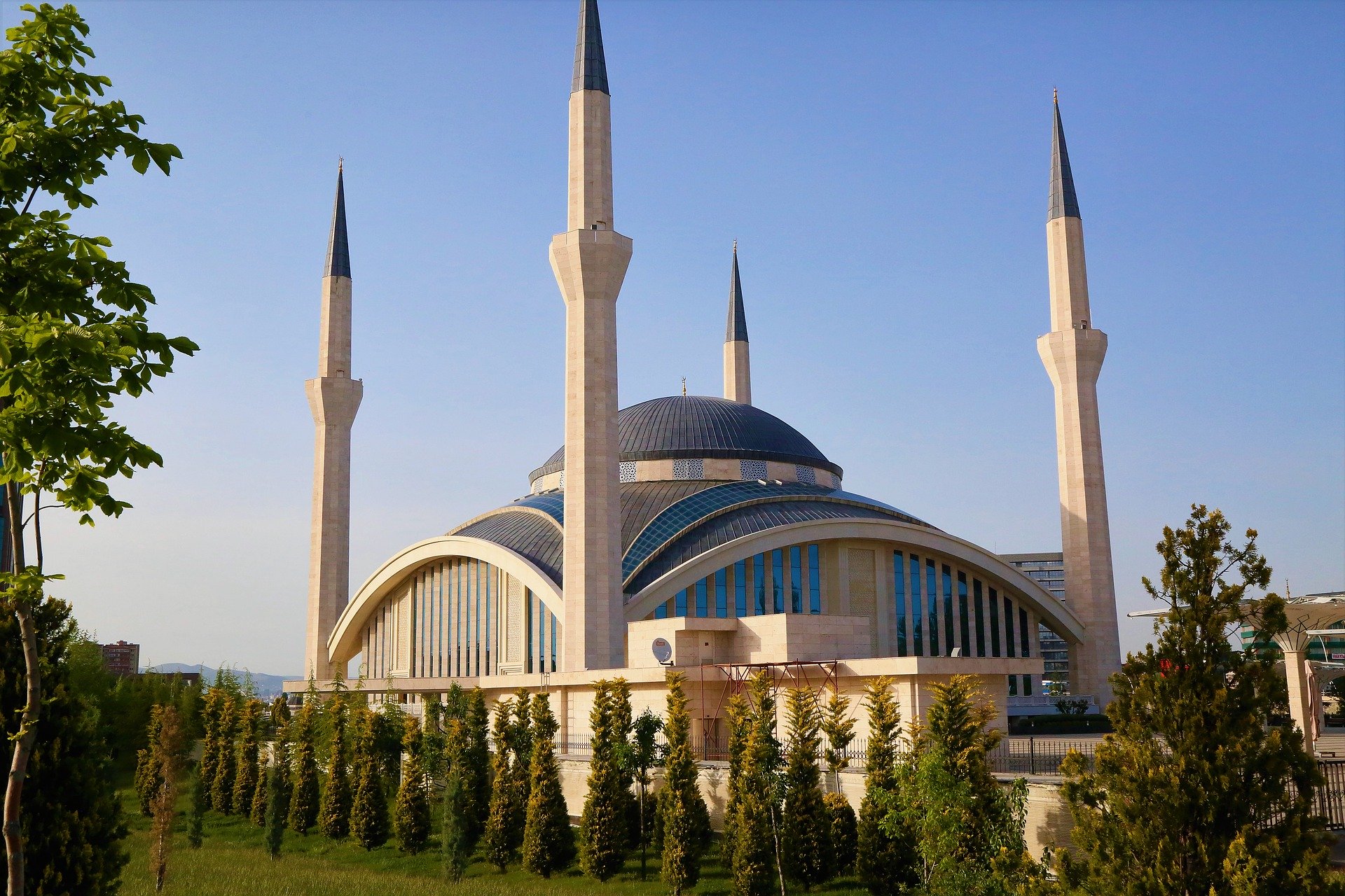 How to get from Ankara Esenboga Airport to the city centre
