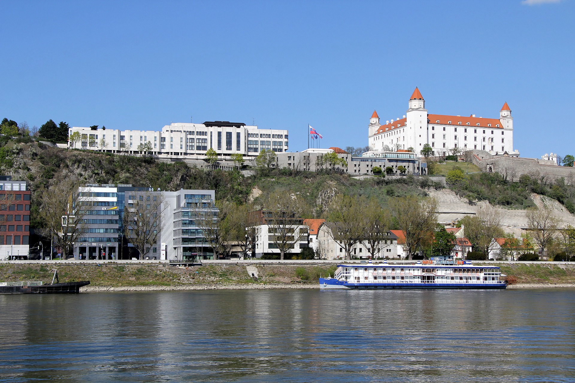 Cómo ir del Aeropuerto de Bratislava al centro