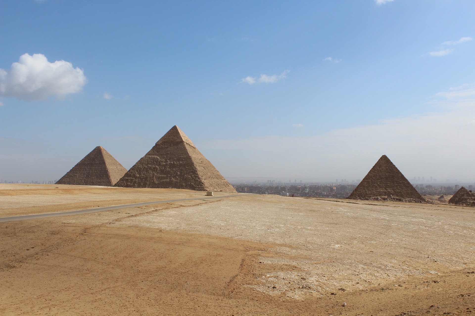 How to get from Cairo Airport to the city centre