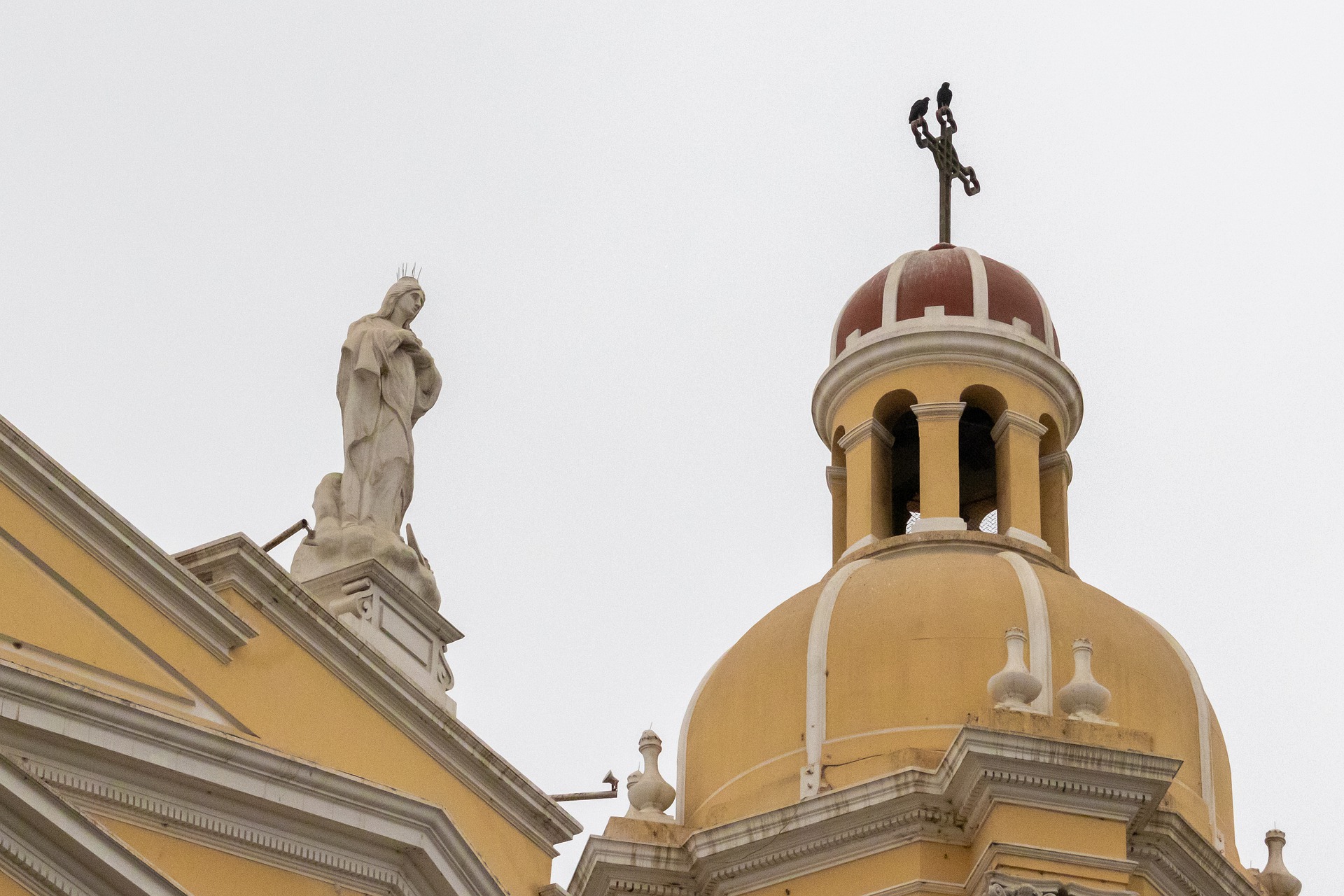 How to get from Chiclayo Airport to the city centre