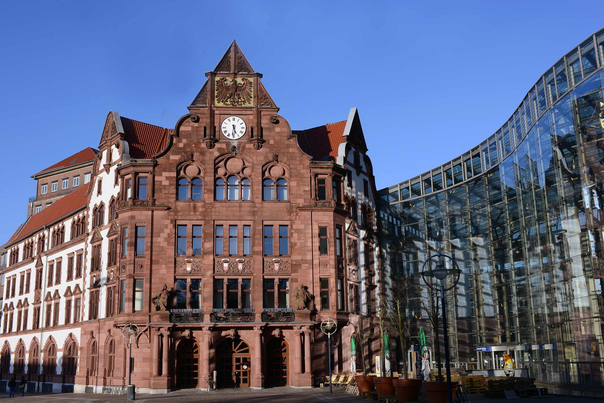 How to get from Dortmund Airport to the city centre