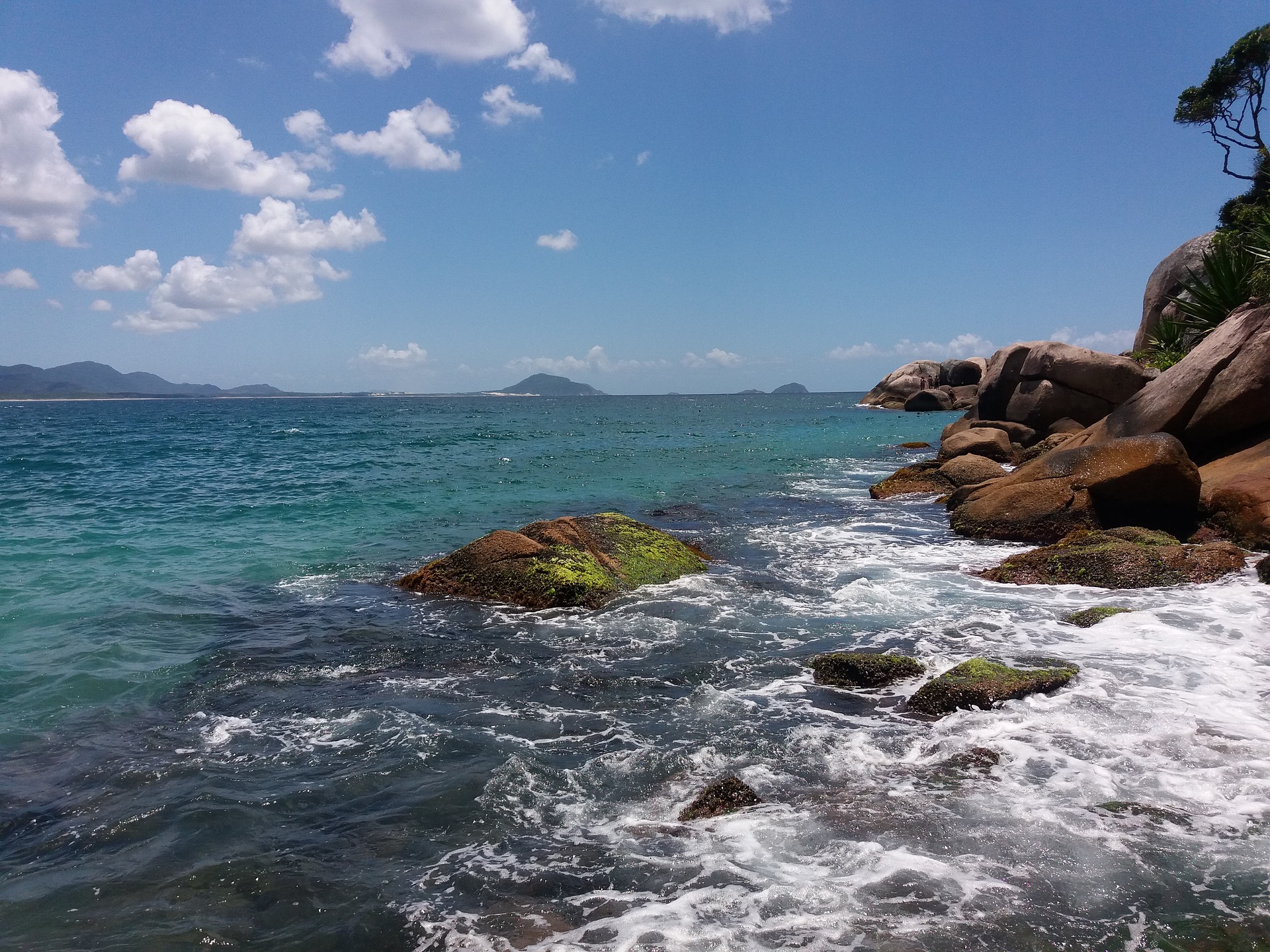 How to get from Florianopolis Airport to the city centre