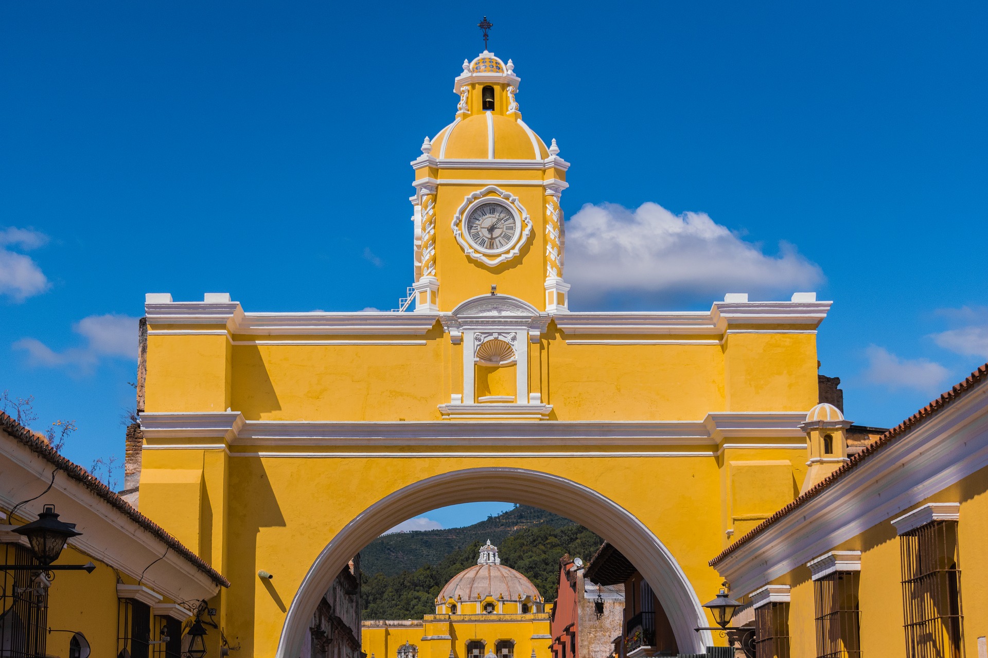 How to get from Guatemala City Airport to the city centre