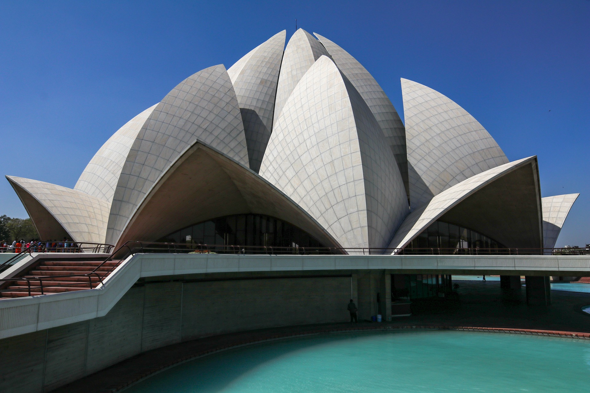 How to get from New Delhi Airport to the city centre