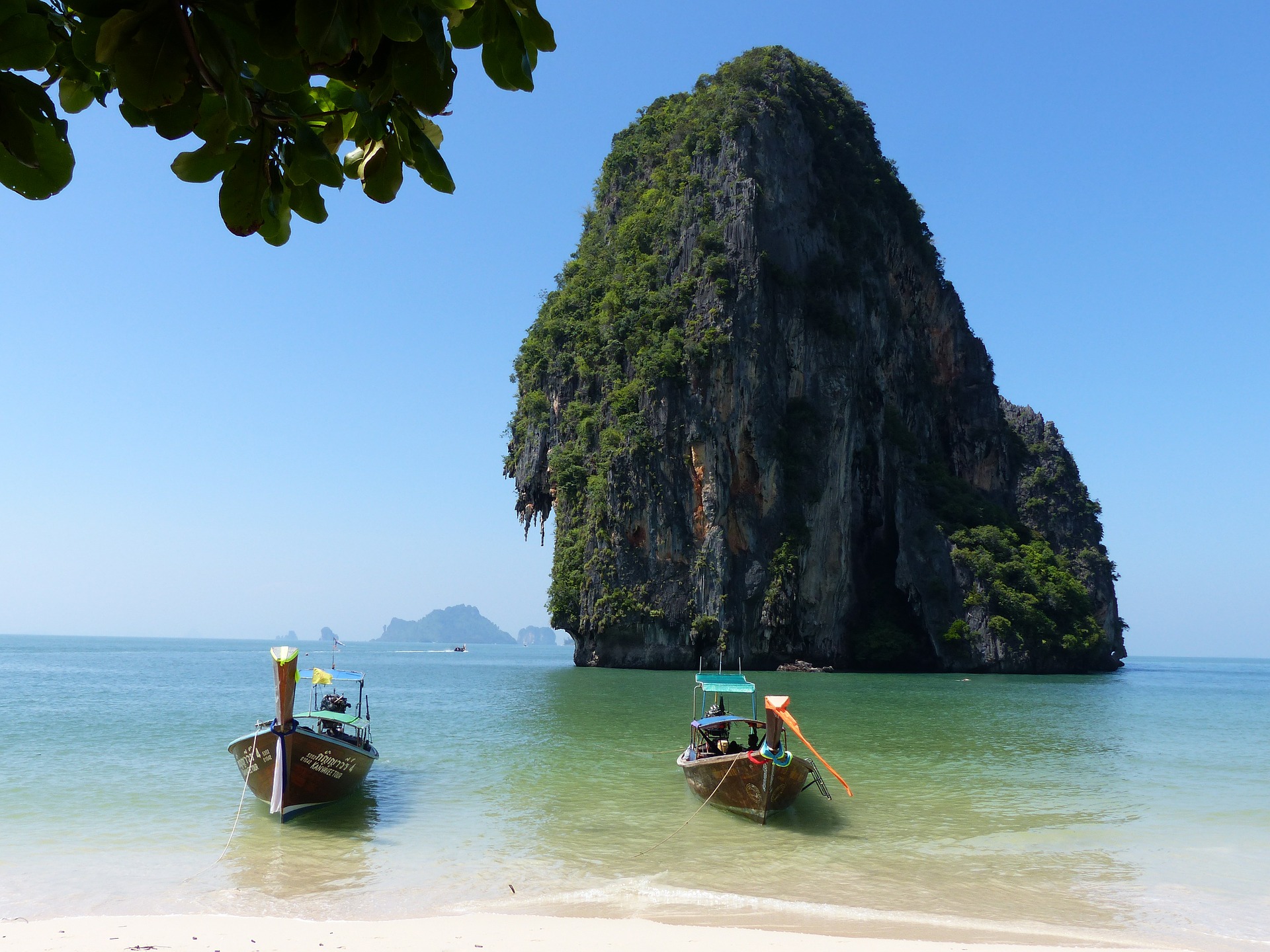 How to get from Krabi Airport to the city centre