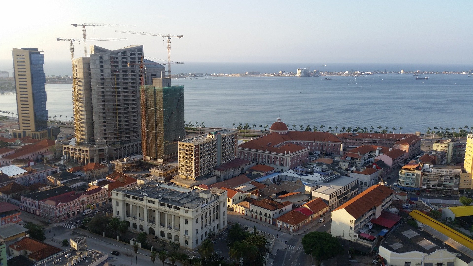 Como ir do Aeroporto de Luanda para o centro da cidade