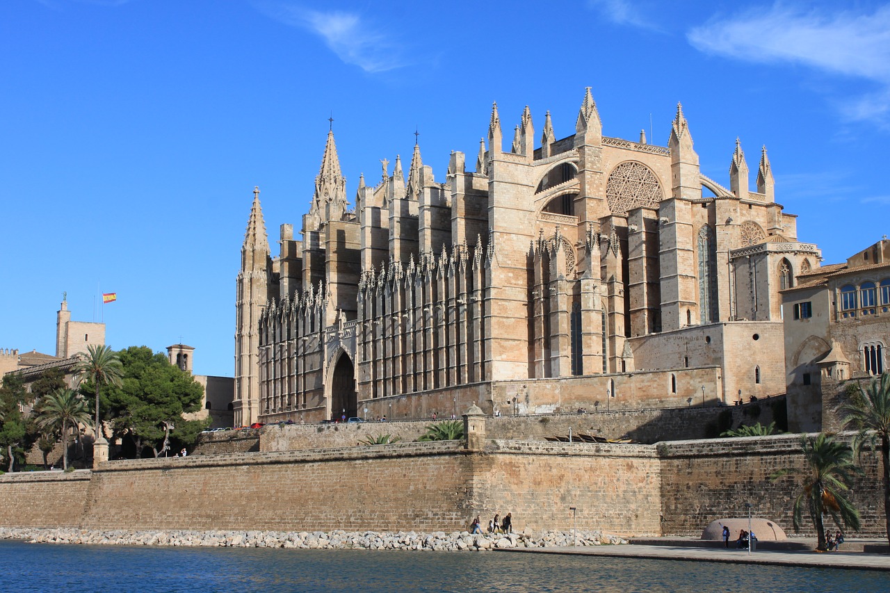 Cheap flights to Palma de Majorca