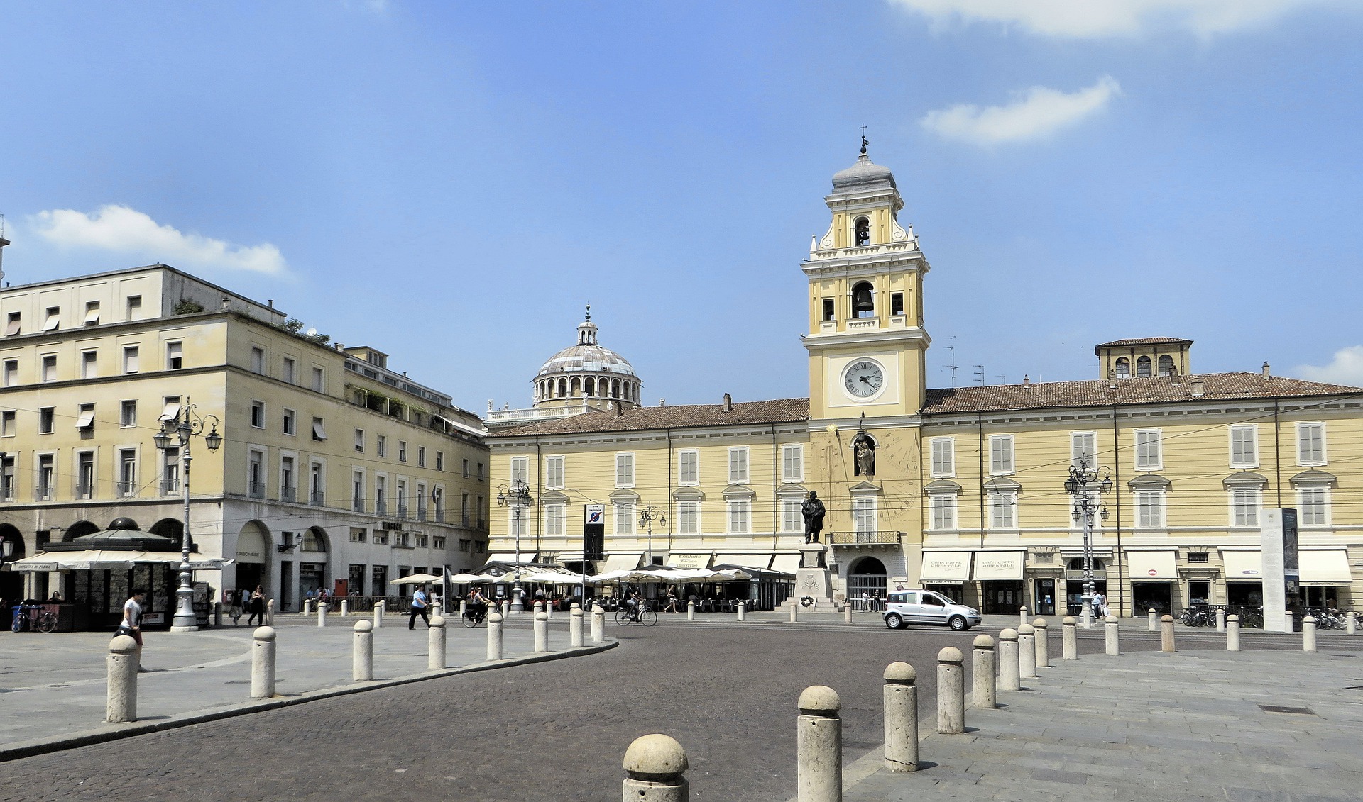 Come arrivare dall'aeroporto di Parma al centro citta