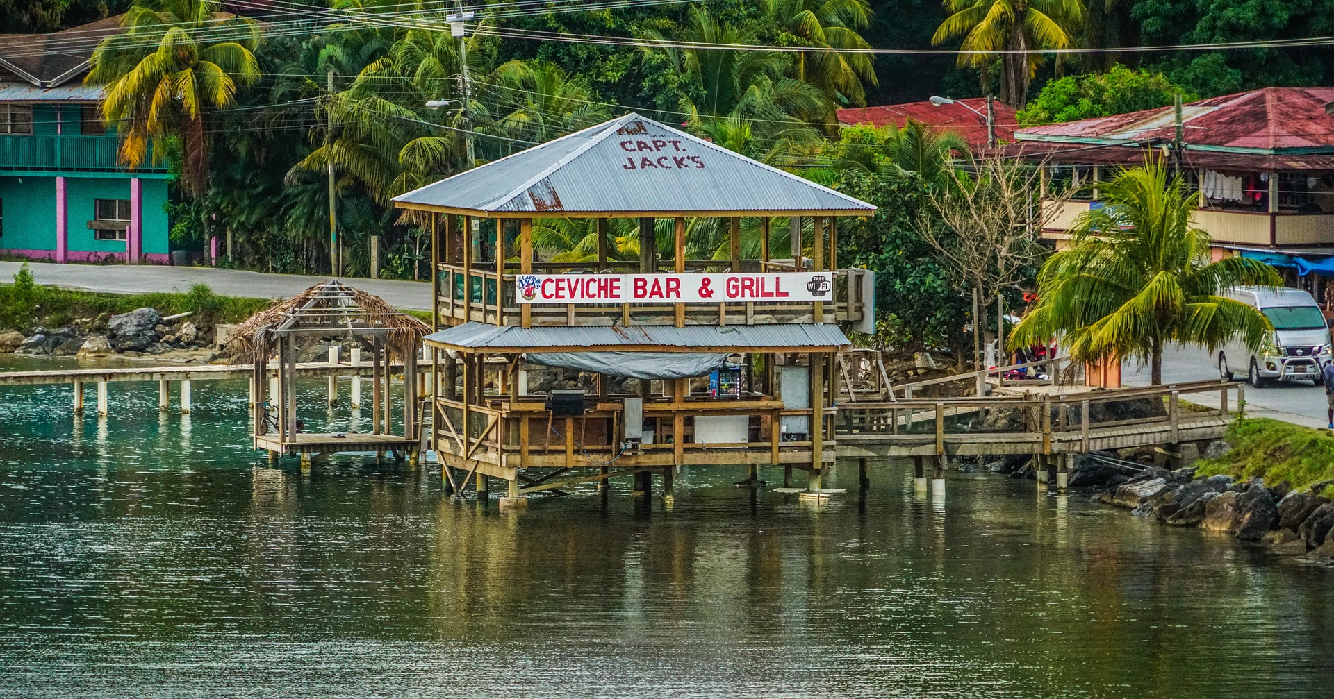 Cómo ir del Aeropuerto de Roatán al centro