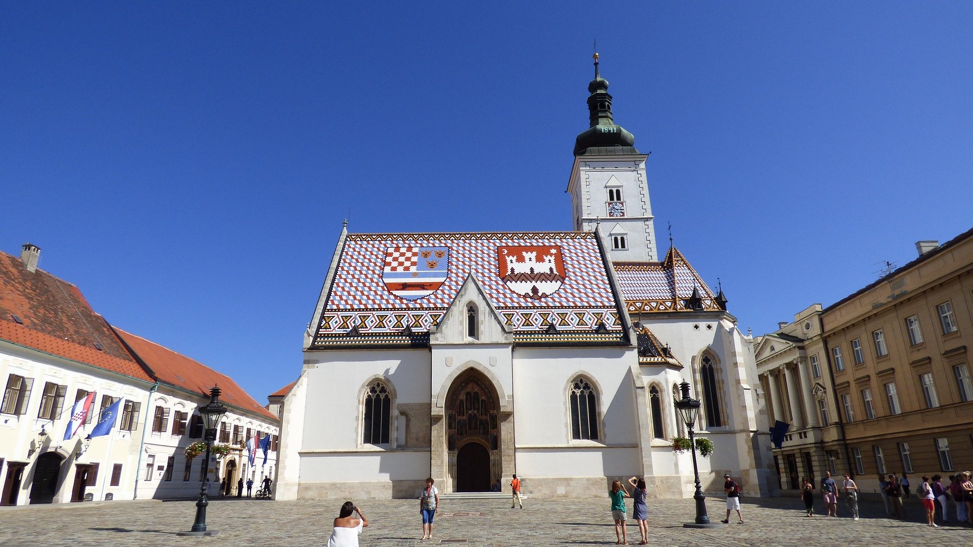 How to get from Zagreb Airport to the city centre