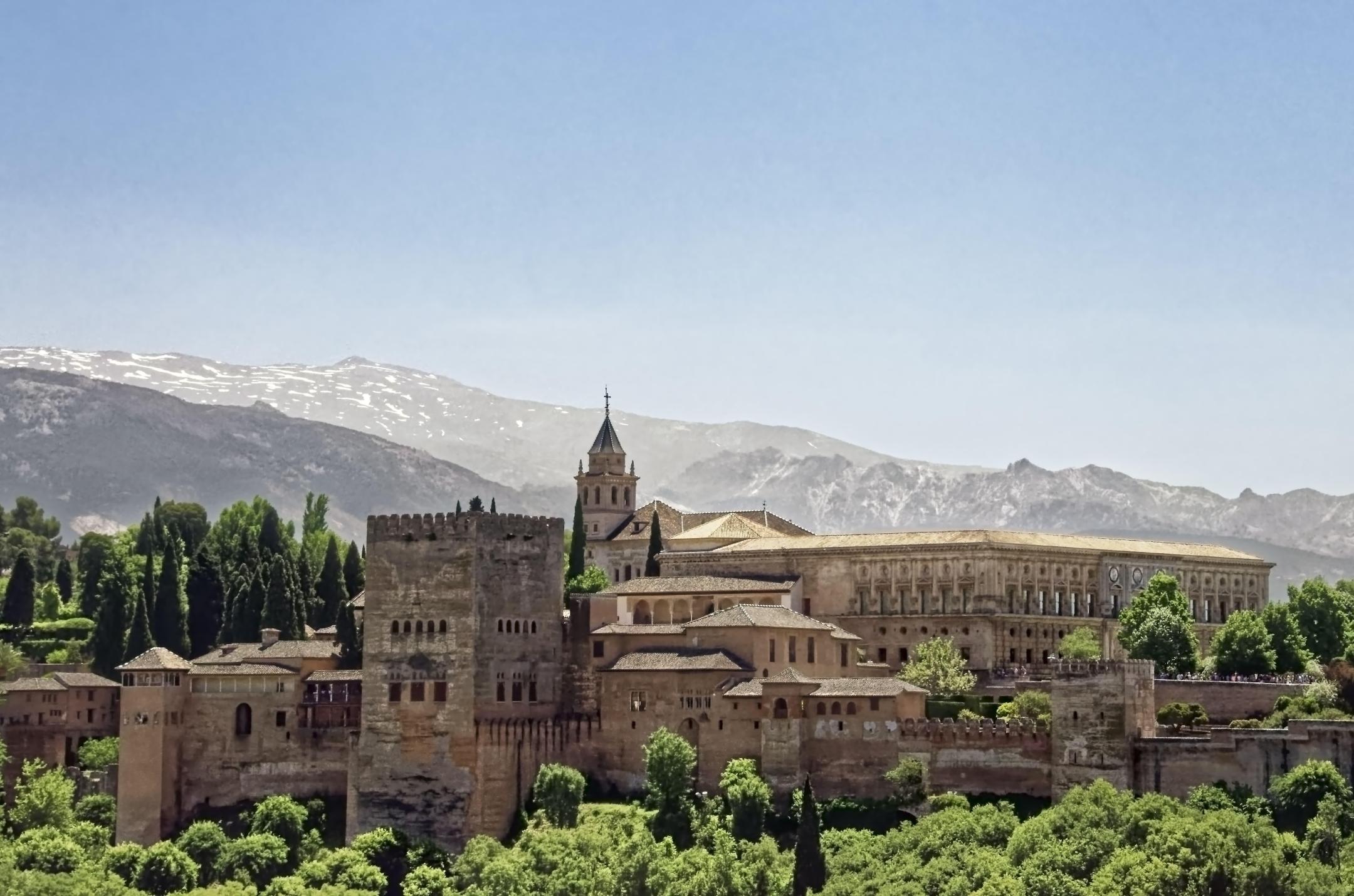 Günstige Flüge nach Granada