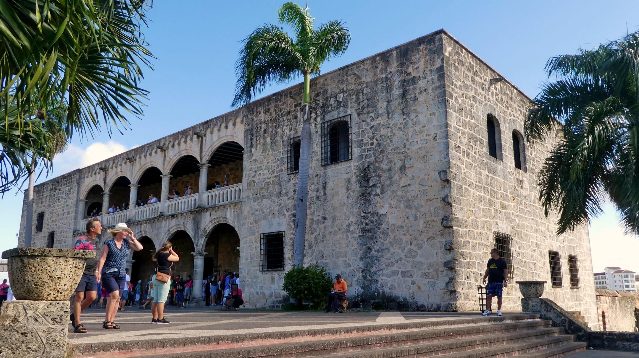 Günstige Flüge nach Santo Domingo