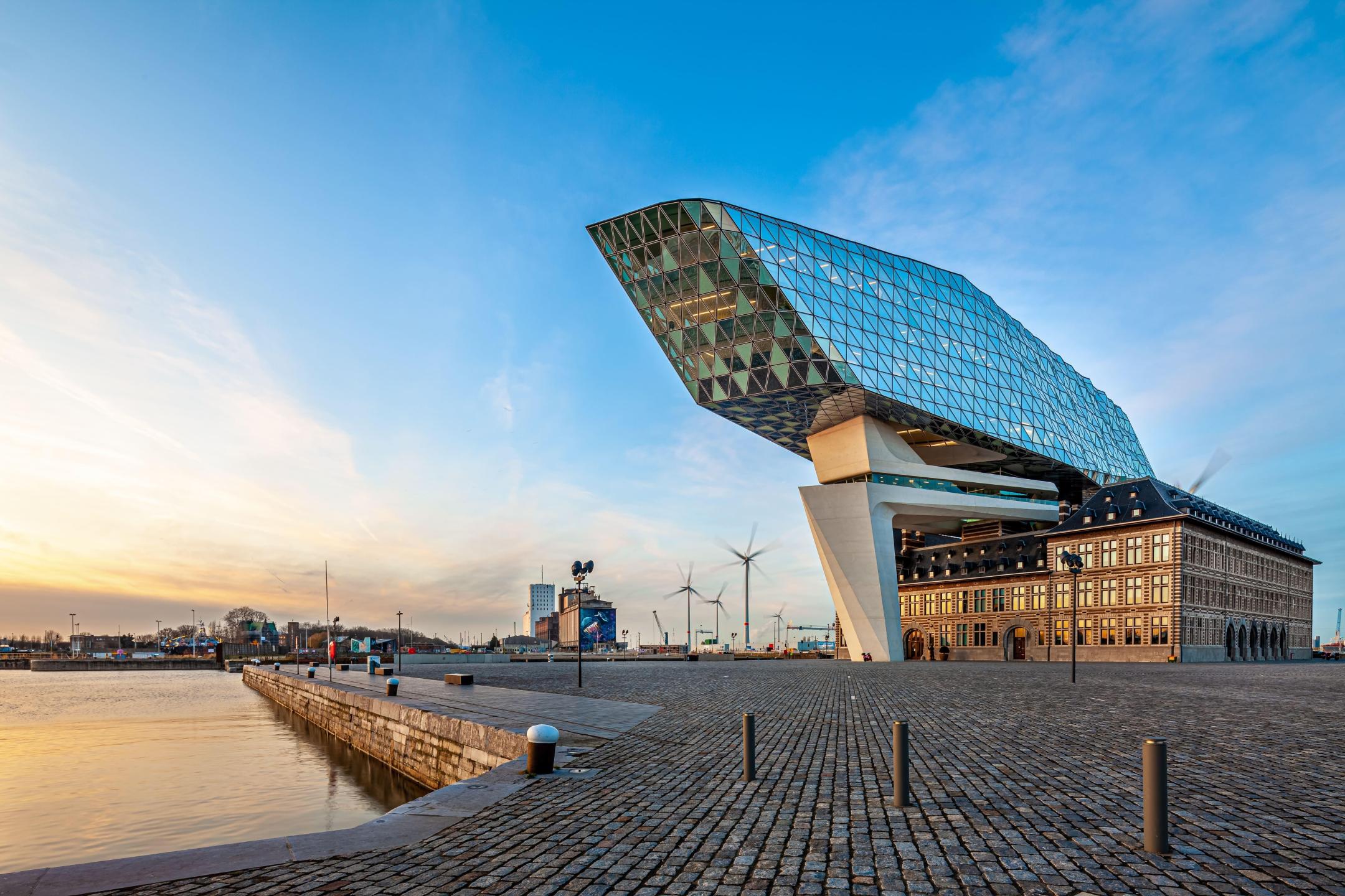 Günstige Flüge nach Antwerpen