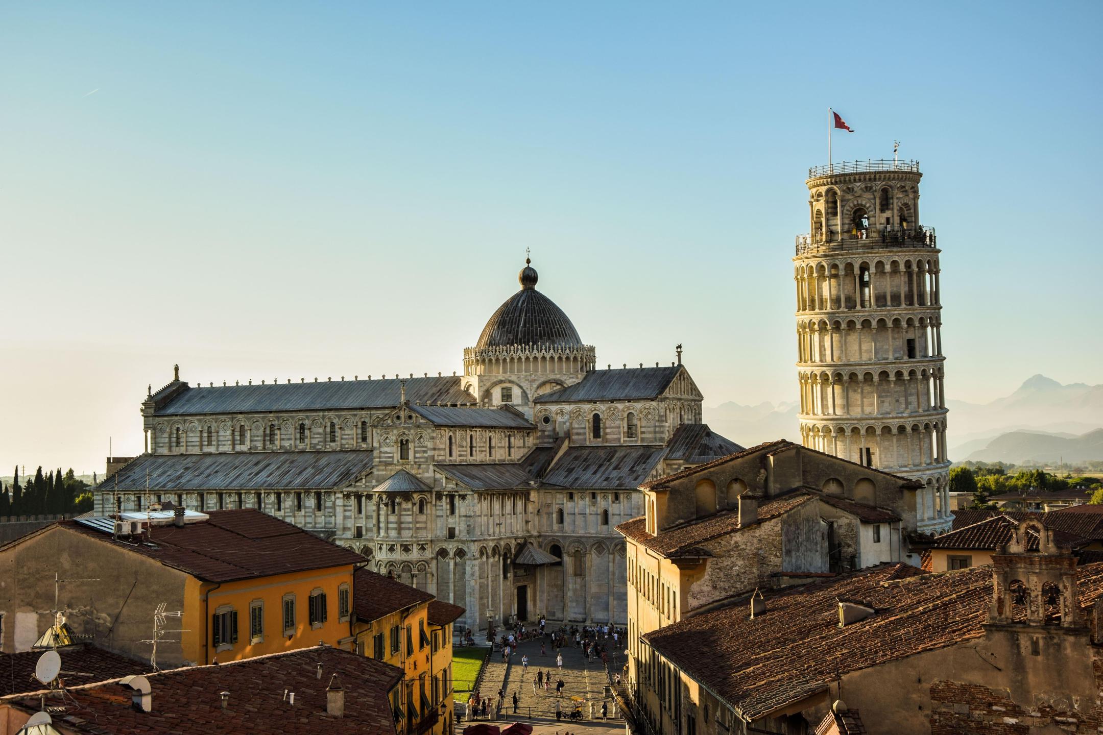 Cheap flights to Pisa