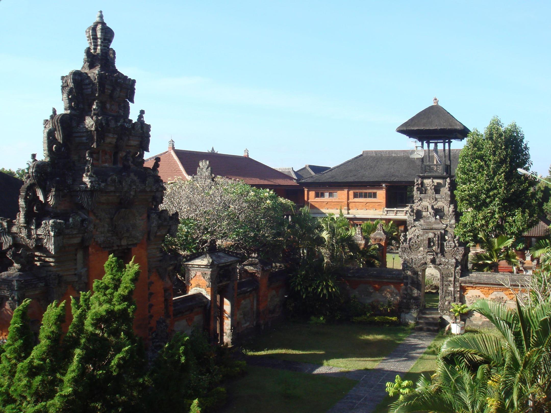 Cheap flights to Denpasar