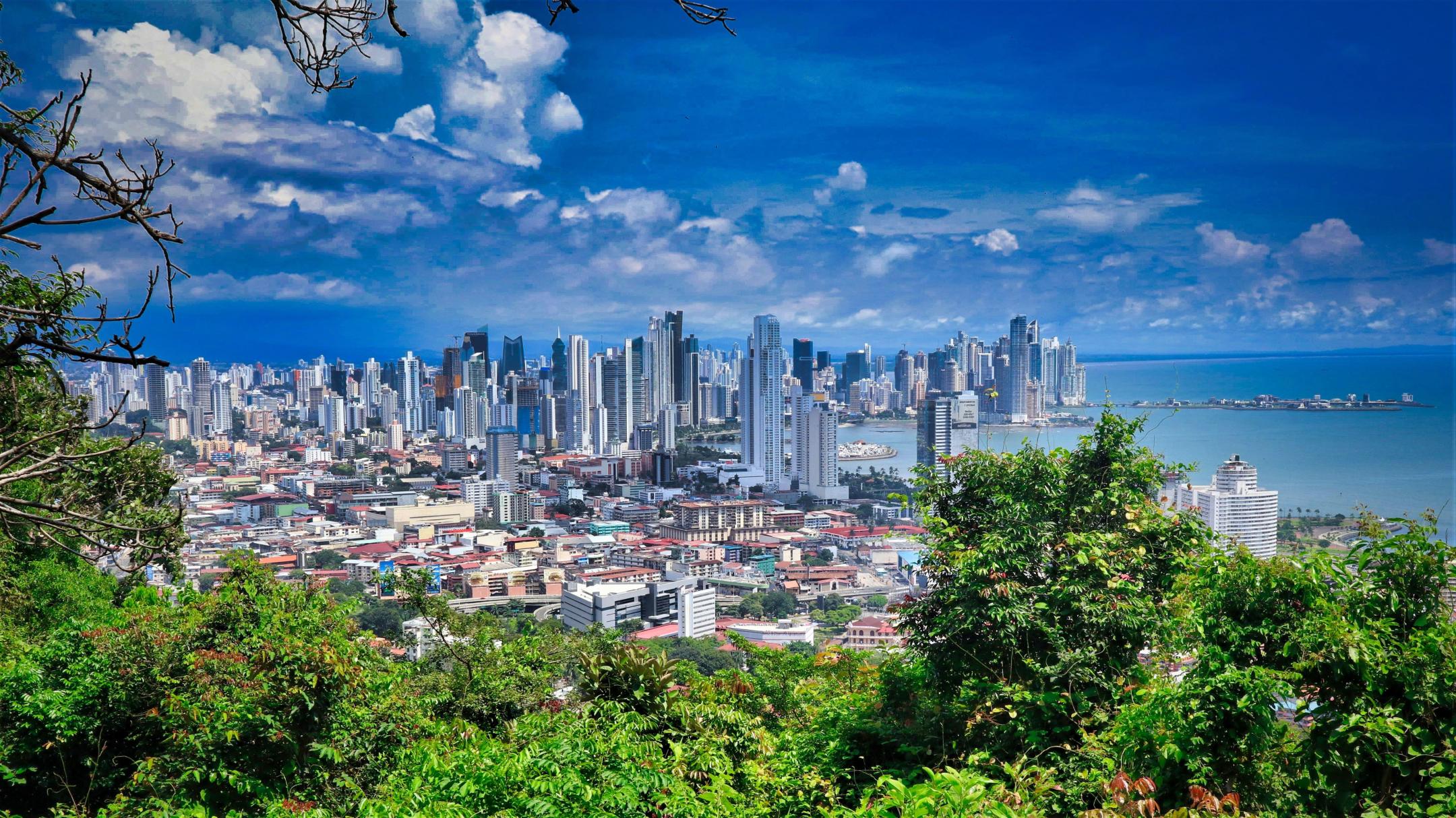 Cheap flights to Panama City