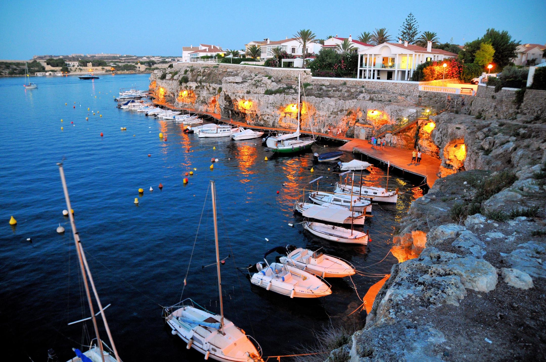 Cheap flights from Menorca