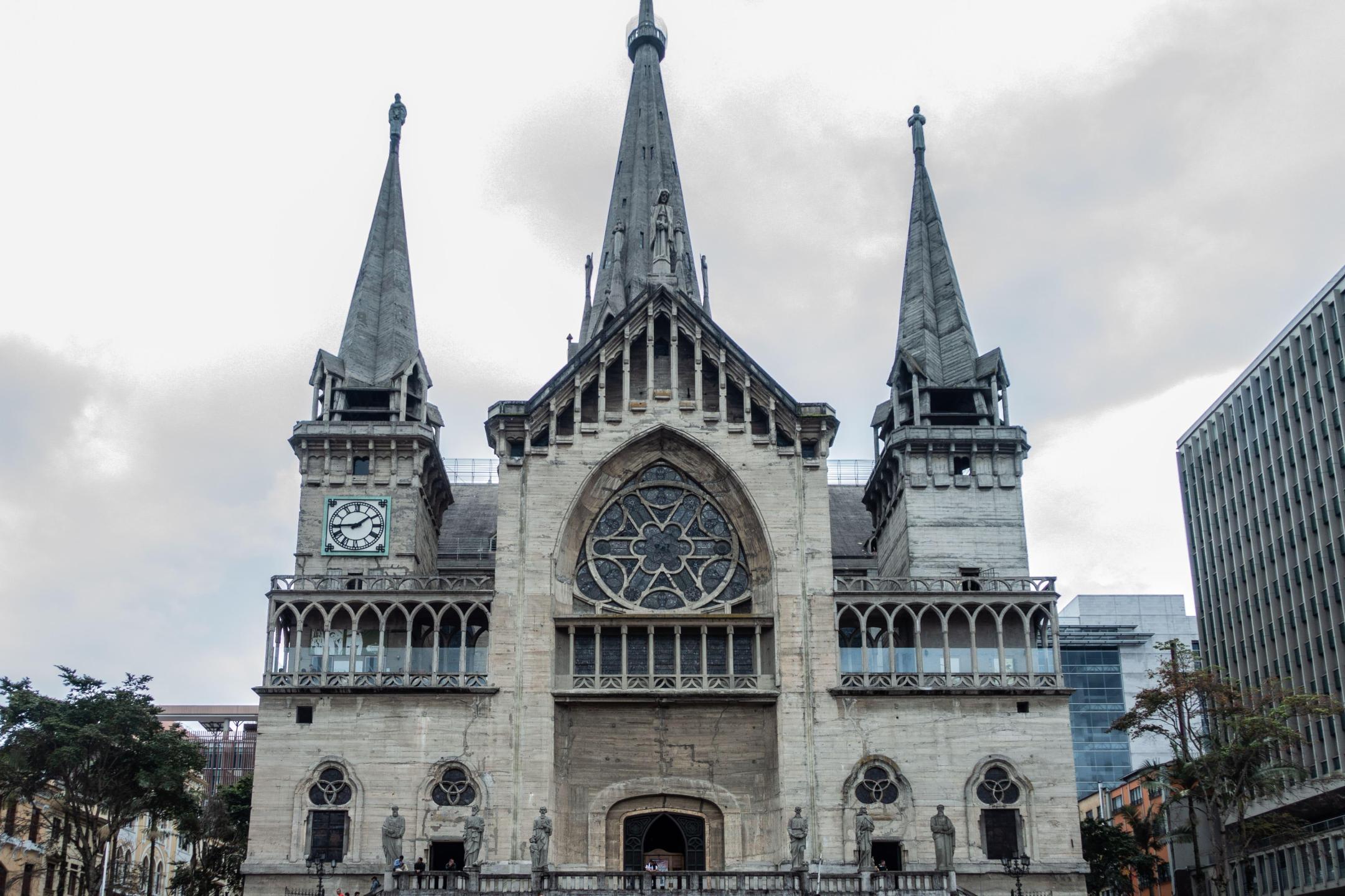 Cheap flights to Manizales
