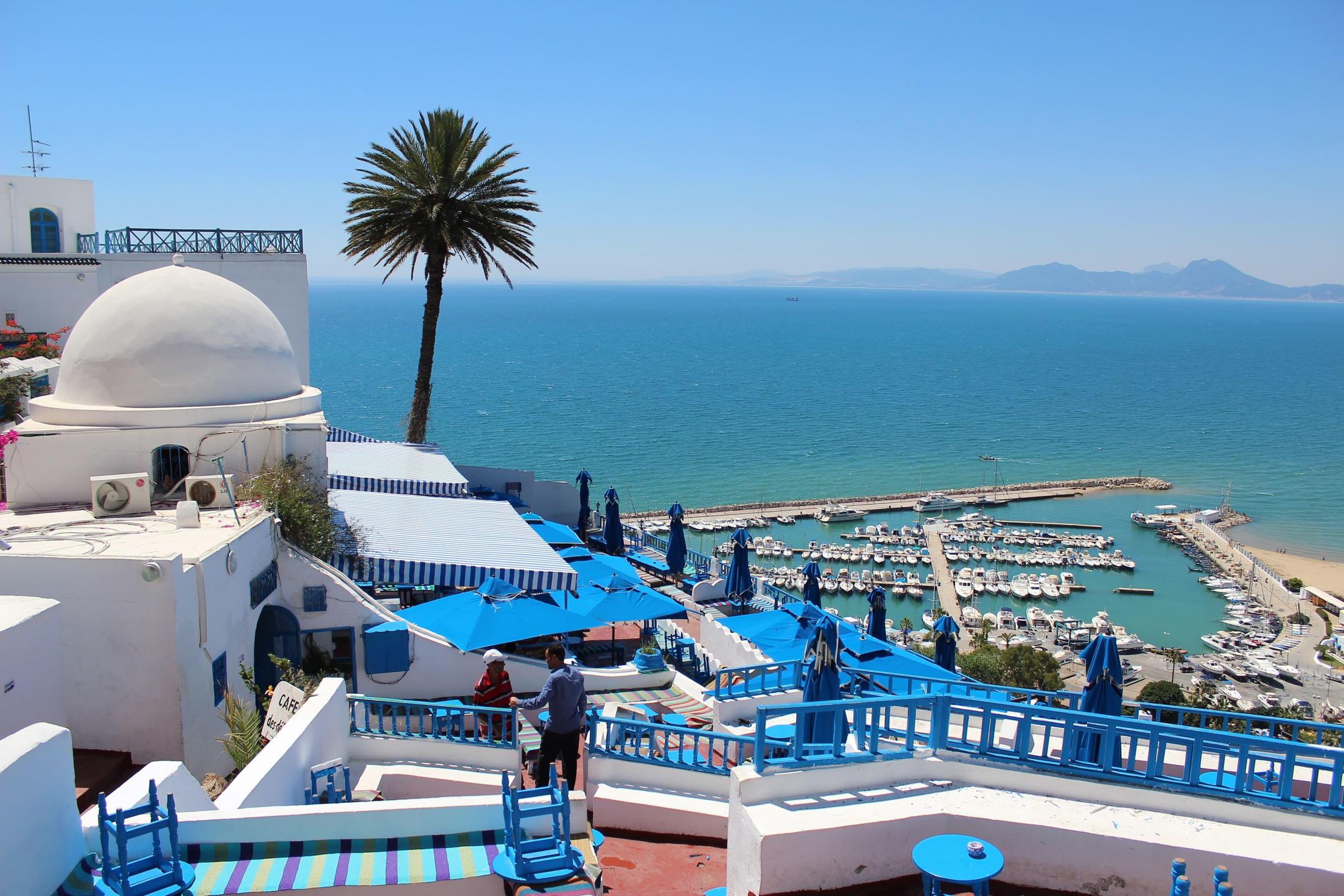 Cheap flights to Tunis