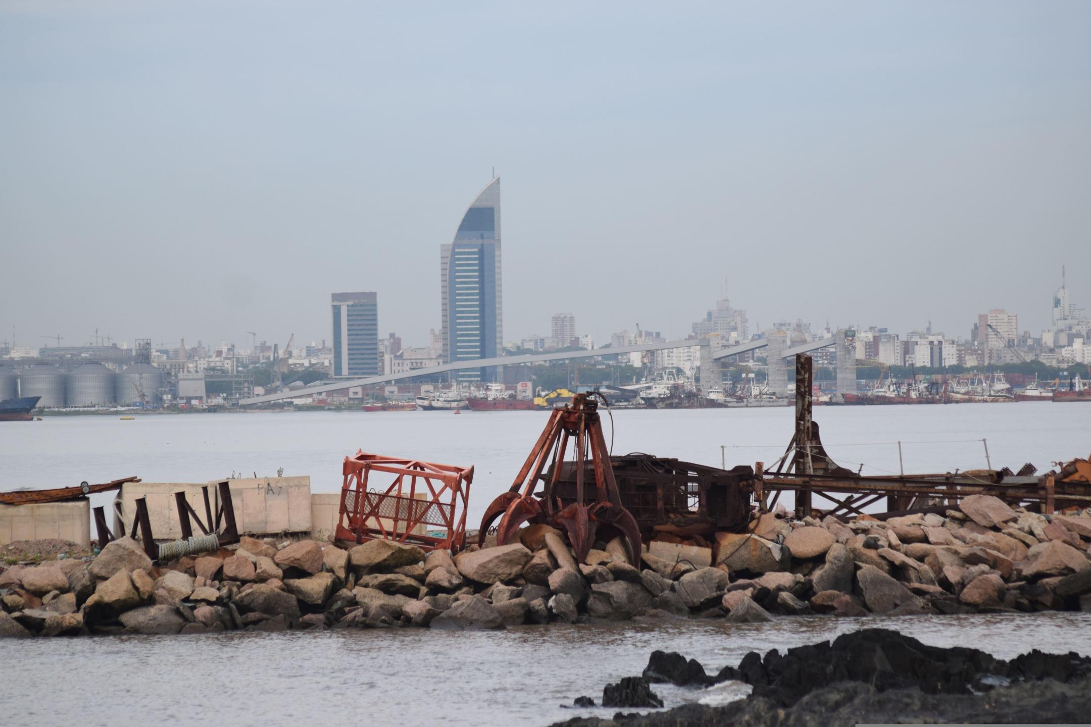 Cheap flights from Montevideo