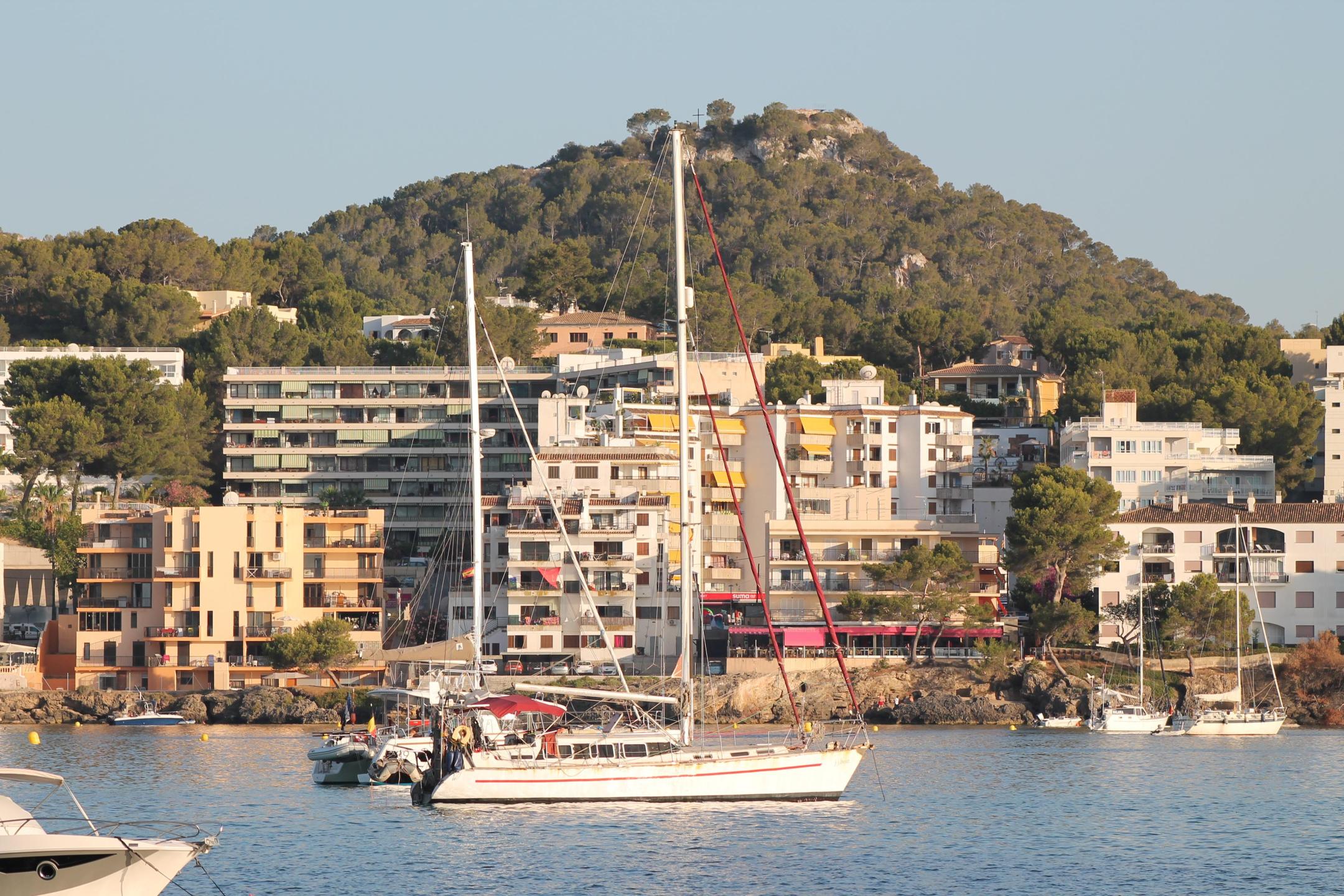 Descubre Santa Ponsa: Qué ver y hacer