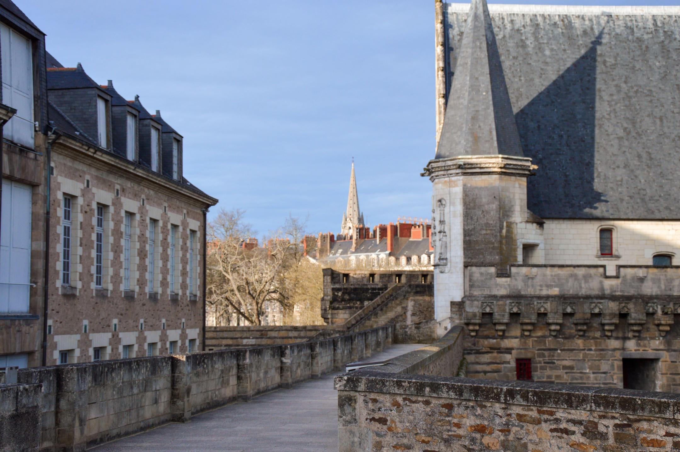Vuelos baratos a Nantes