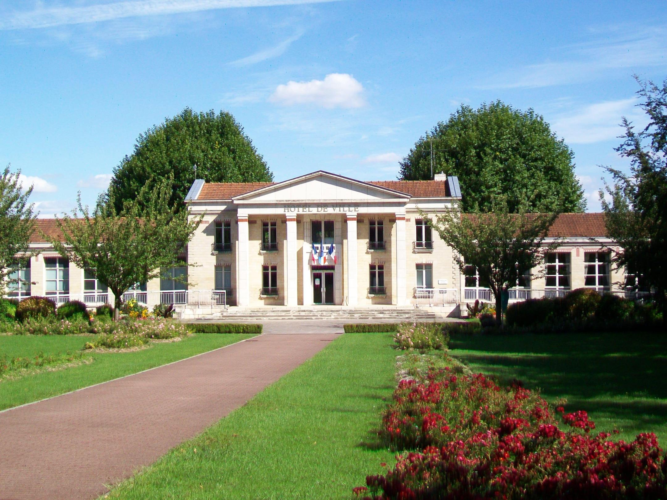 Hoteles baratos en Louvres