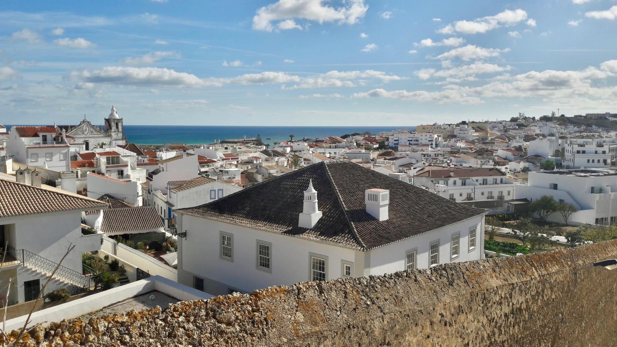 Descubra Lagos: História e Atividades